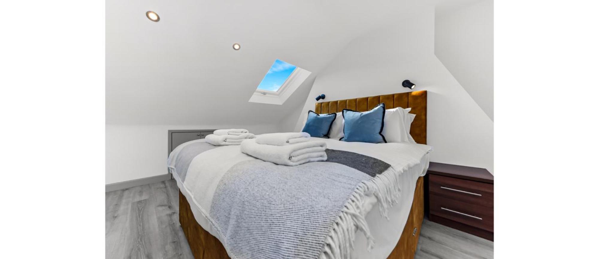 Appartement Huge, Brand-new Flat For Friends & Families! *